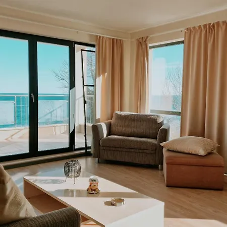 бийч - Byala Apartment *